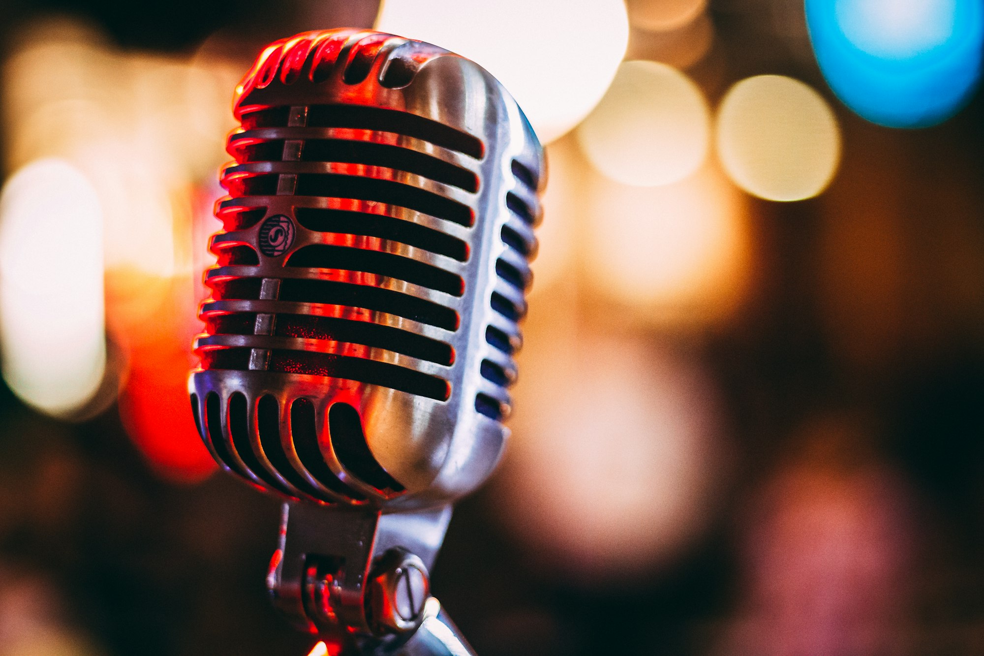 LANDR vs eMastered For Record Labels: Which Ecosystem is Actually Worth It?